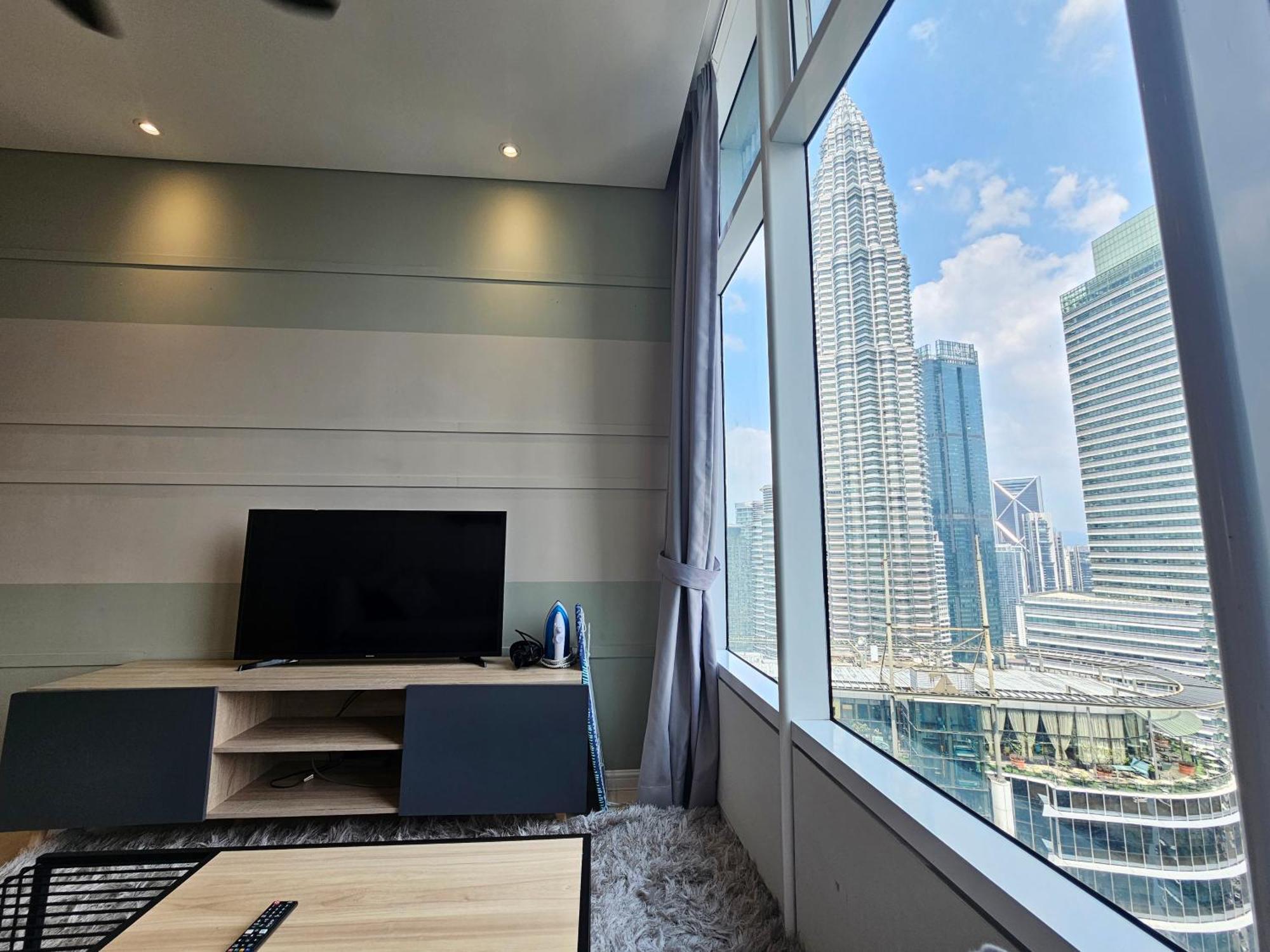 Sky Suites Klcc By Staylar กัวลาลัมเปอร์ ภายนอก รูปภาพ